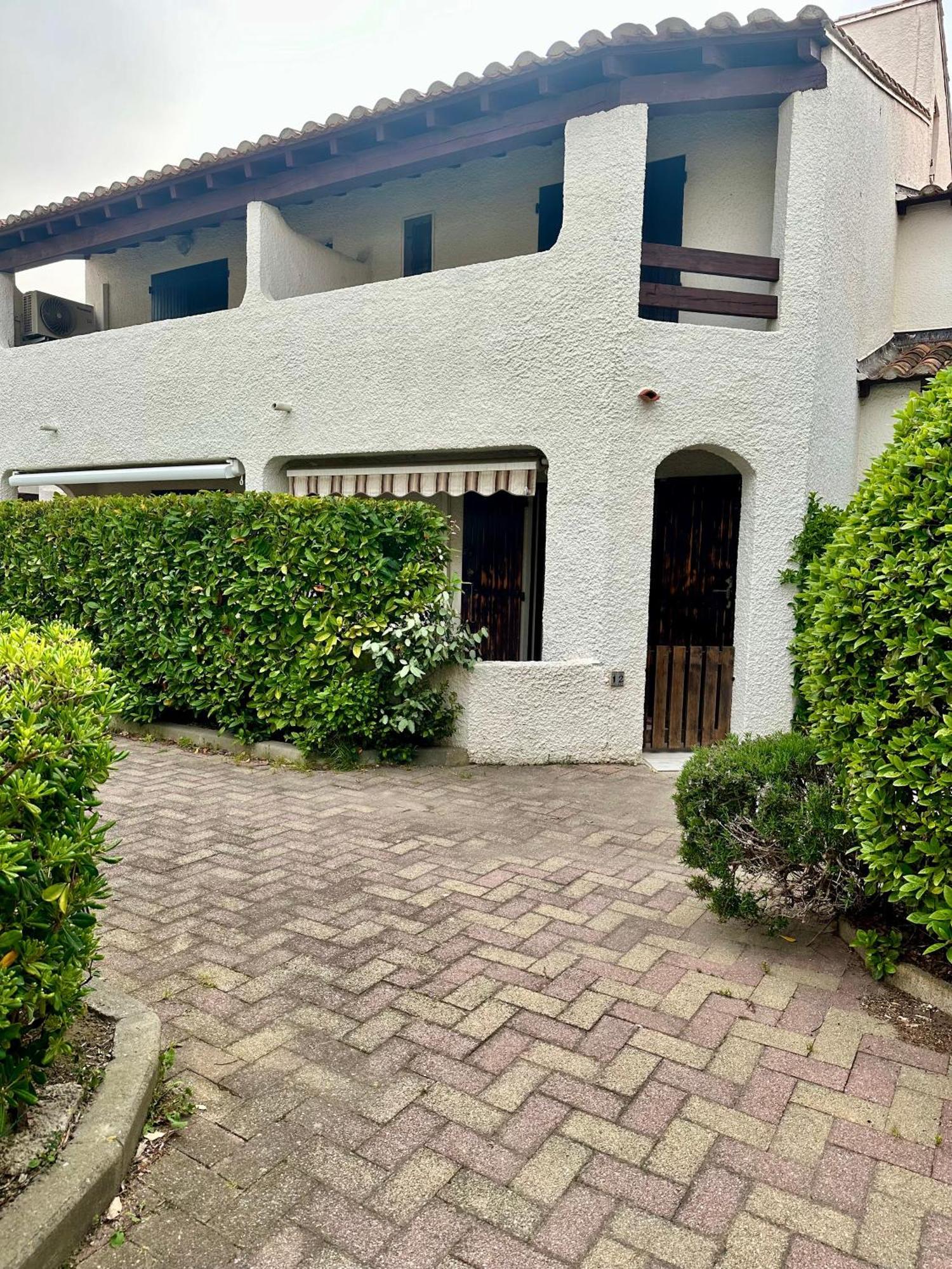Appartement Climatise Avec Chambre Et Parking Privatif Locations Vld Camargue Saintes-Maries-de-la-Mer Exteriör bild