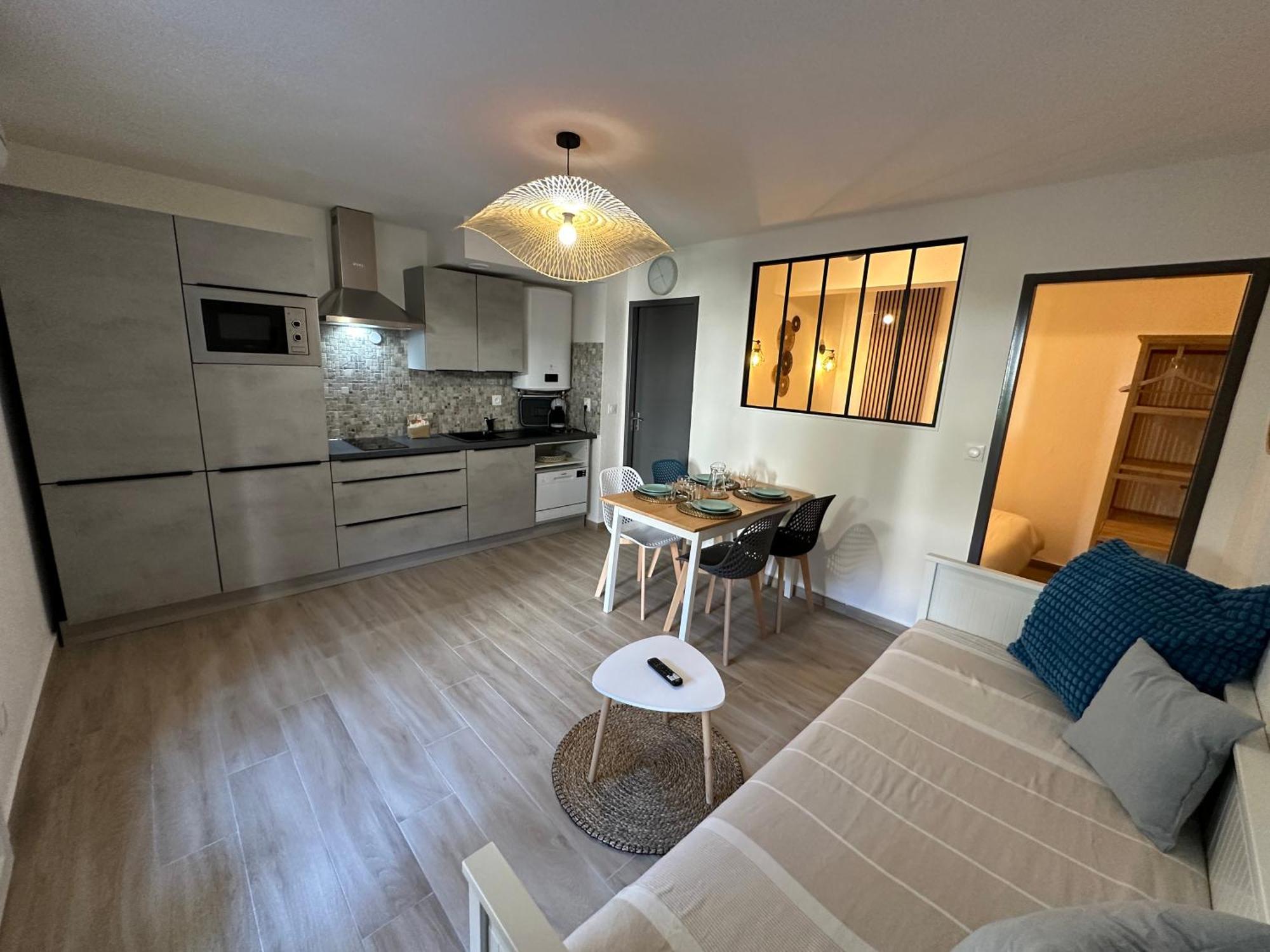 Appartement Climatise Avec Chambre Et Parking Privatif Locations Vld Camargue Saintes-Maries-de-la-Mer Exteriör bild